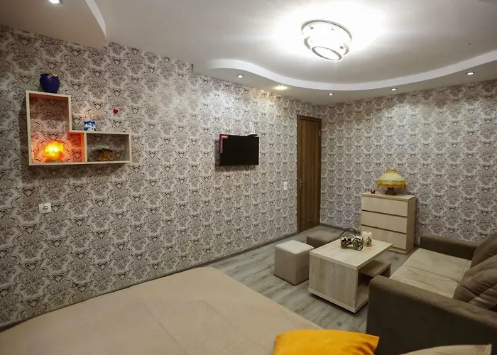 N&N House